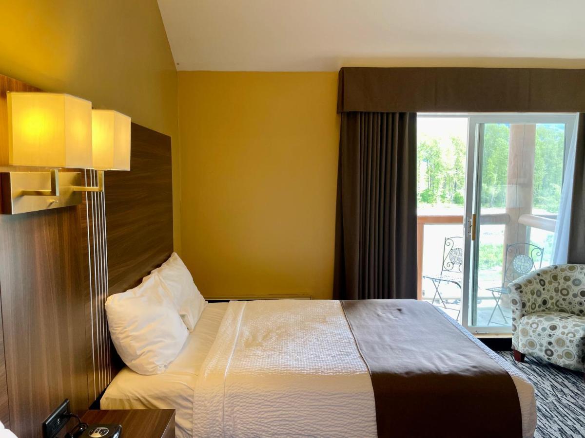 Fernie Stanford Resort Экстерьер фото